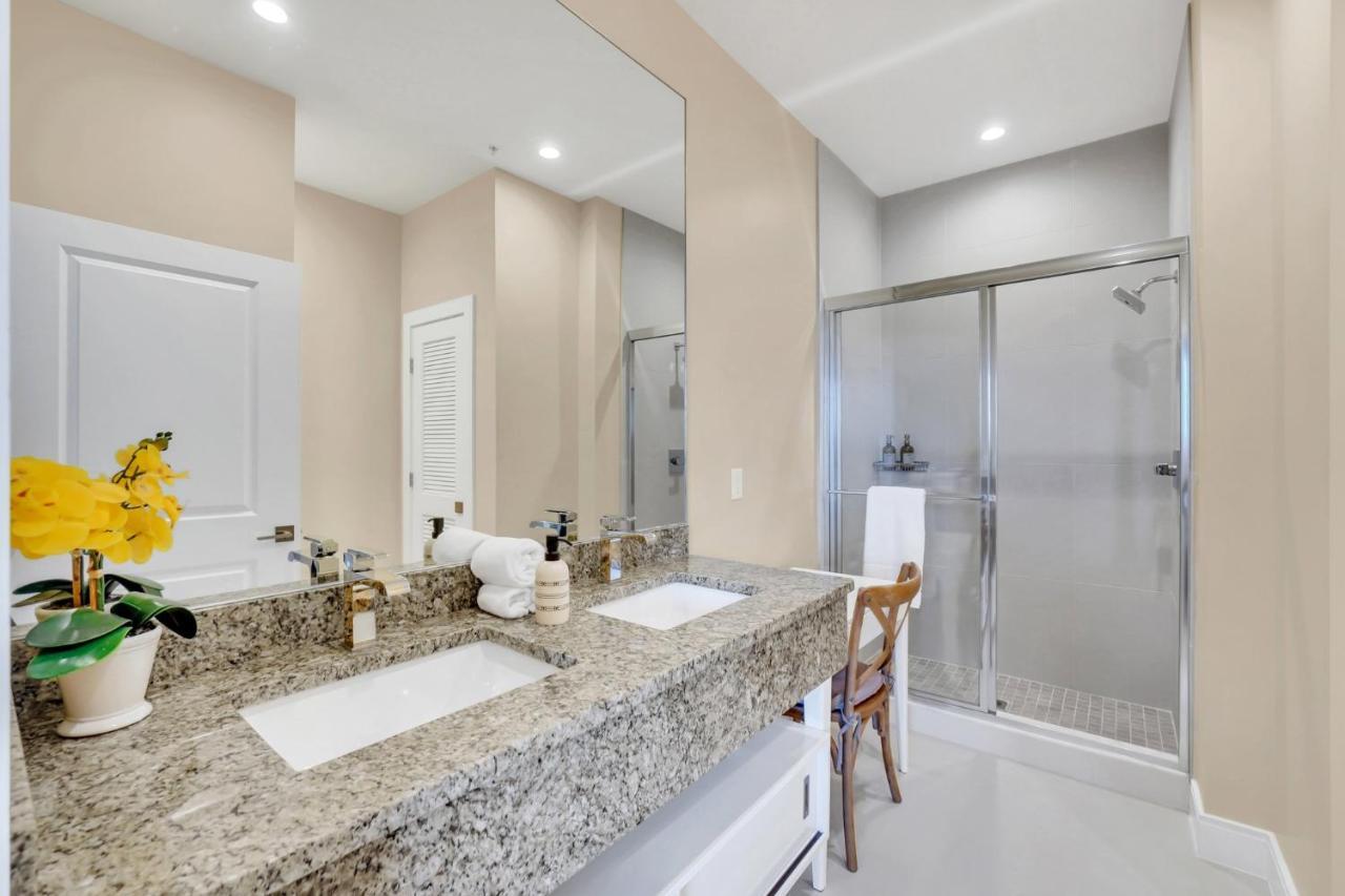 Luxury Villa Less Than A Mile From Disneyworld -Bonus Elevator- Orlando Exterior photo